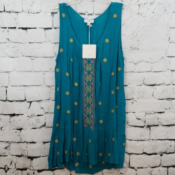 Umgee Dresses & Skirts - NWT Umgee embroidered tank dress